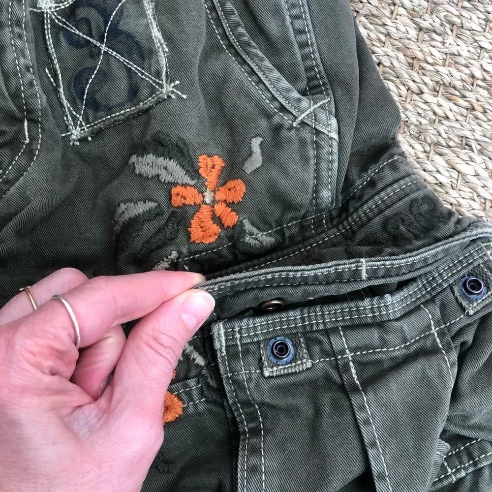 Gap kids khaki cargo shorts